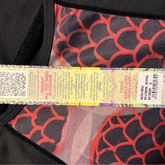 Vintage Red and Black Hexagonal Patterned Dress NWT XL - Picture 14 of 16